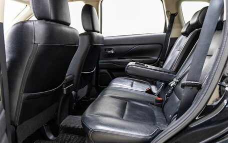 Mitsubishi Outlander III рестайлинг 3, 2013 год, 1 448 000 рублей, 36 фотография