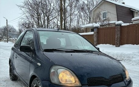 Toyota Yaris I рестайлинг, 2001 год, 210 000 рублей, 1 фотография