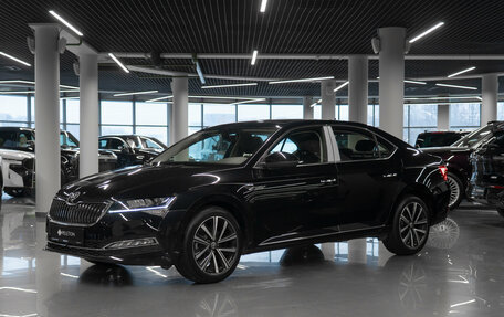 Skoda Superb III рестайлинг, 2025 год, 3 300 000 рублей, 1 фотография