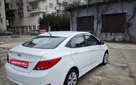 Hyundai Solaris II рестайлинг, 2016 год, 940 000 рублей, 4 фотография