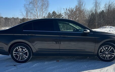 Volkswagen Passat B8 рестайлинг, 2015 год, 1 560 000 рублей, 3 фотография