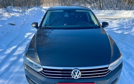 Volkswagen Passat B8 рестайлинг, 2015 год, 1 560 000 рублей, 6 фотография