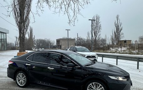 Toyota Camry, 2020 год, 2 650 000 рублей, 6 фотография