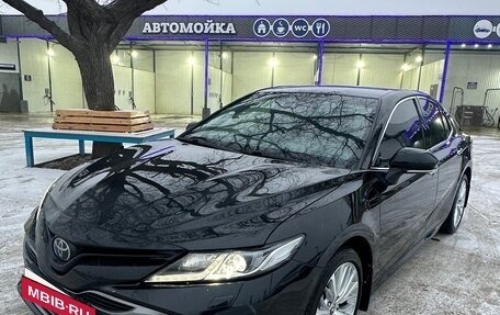 Toyota Camry, 2020 год, 2 650 000 рублей, 2 фотография