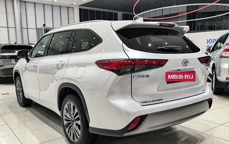 Toyota Highlander, 2025 год, 5 550 000 рублей, 8 фотография