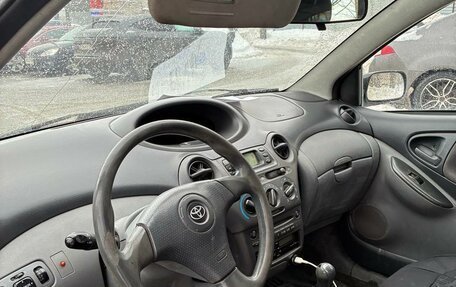 Toyota Yaris I рестайлинг, 2001 год, 210 000 рублей, 3 фотография