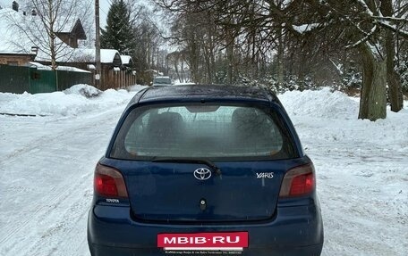 Toyota Yaris I рестайлинг, 2001 год, 210 000 рублей, 5 фотография