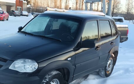 Chevrolet Niva I рестайлинг, 2019 год, 730 000 рублей, 4 фотография