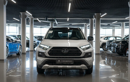 Toyota RAV4, 2025 год, 4 150 000 рублей, 3 фотография