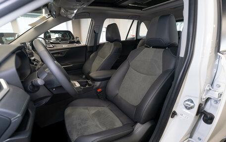 Toyota RAV4, 2025 год, 4 150 000 рублей, 9 фотография