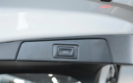 Toyota RAV4, 2025 год, 4 150 000 рублей, 27 фотография