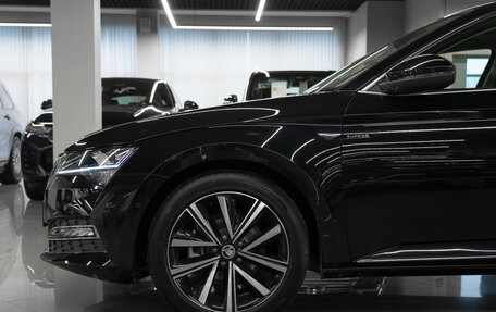 Skoda Superb III рестайлинг, 2025 год, 3 300 000 рублей, 22 фотография