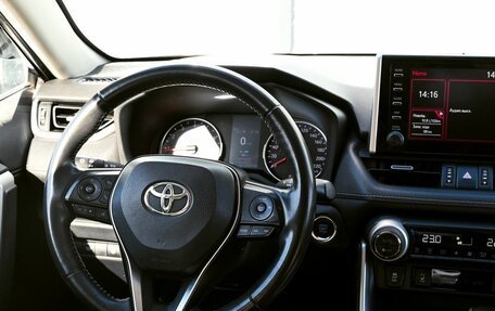 Toyota RAV4, 2020 год, 3 145 000 рублей, 11 фотография