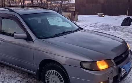 Nissan Avenir II, 2001 год, 330 000 рублей, 3 фотография