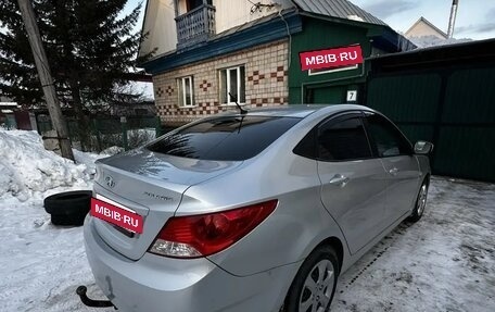 Hyundai Solaris II рестайлинг, 2012 год, 690 000 рублей, 3 фотография