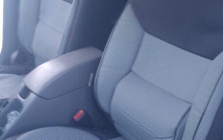 Nissan Avenir II, 2001 год, 330 000 рублей, 21 фотография