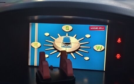 Nissan Avenir II, 2001 год, 330 000 рублей, 23 фотография