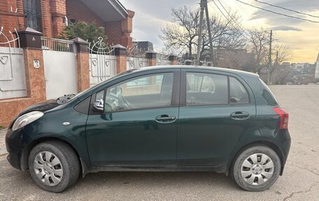 Toyota Yaris III рестайлинг, 2007 год, 600 000 рублей, 2 фотография
