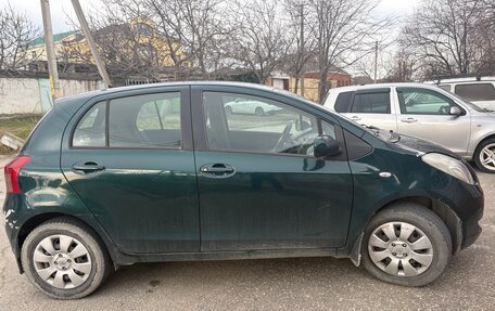 Toyota Yaris III рестайлинг, 2007 год, 600 000 рублей, 4 фотография
