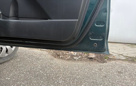 Toyota Yaris III рестайлинг, 2007 год, 600 000 рублей, 5 фотография