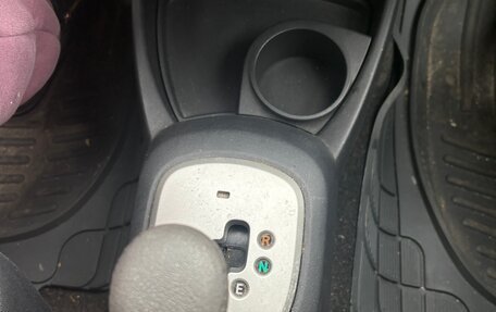 Toyota Yaris III рестайлинг, 2007 год, 600 000 рублей, 14 фотография