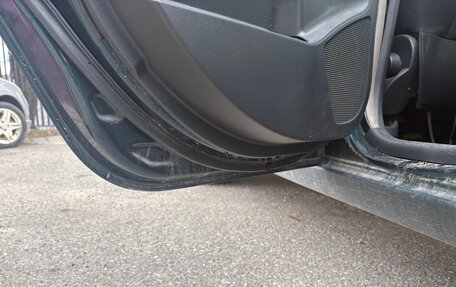 Toyota Yaris III рестайлинг, 2007 год, 600 000 рублей, 8 фотография