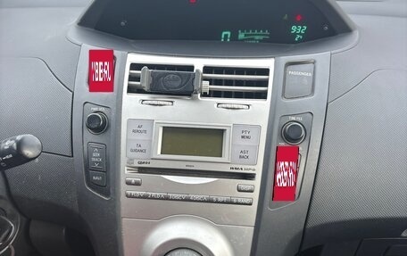 Toyota Yaris III рестайлинг, 2007 год, 600 000 рублей, 13 фотография