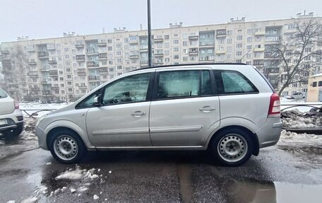 Opel Zafira B, 2008 год, 460 000 рублей, 1 фотография