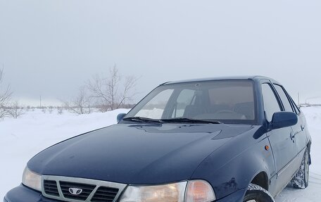 Daewoo Nexia I рестайлинг, 2004 год, 99 000 рублей, 1 фотография