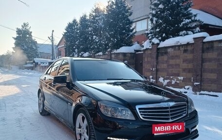 Mercedes-Benz C-Класс, 2010 год, 1 100 000 рублей, 1 фотография
