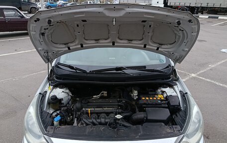 Hyundai Solaris II рестайлинг, 2011 год, 625 000 рублей, 8 фотография