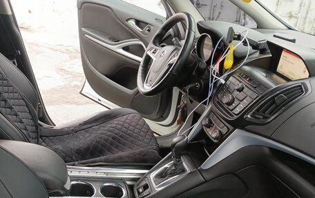 Opel Zafira C рестайлинг, 2014 год, 1 350 000 рублей, 13 фотография