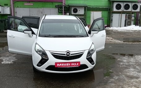 Opel Zafira C рестайлинг, 2014 год, 1 350 000 рублей, 16 фотография