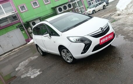 Opel Zafira C рестайлинг, 2014 год, 1 350 000 рублей, 34 фотография