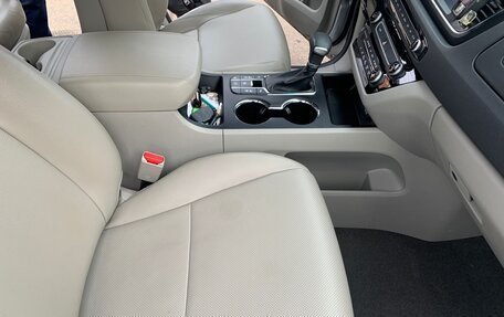 KIA Carnival III, 2018 год, 2 500 000 рублей, 7 фотография