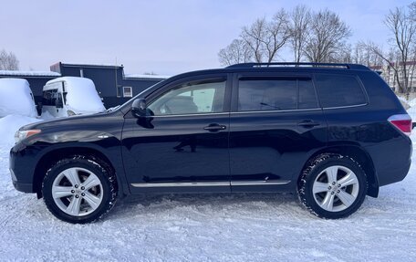 Toyota Highlander III, 2013 год, 1 595 000 рублей, 4 фотография