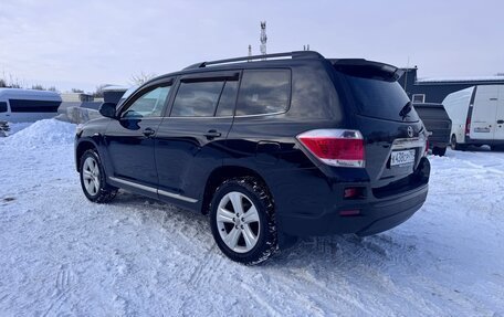 Toyota Highlander III, 2013 год, 1 595 000 рублей, 6 фотография