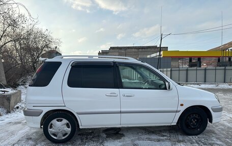 Toyota Raum I, 2000 год, 395 000 рублей, 3 фотография