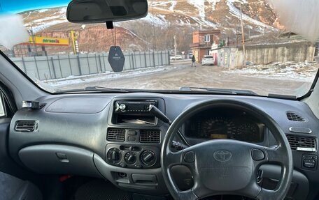 Toyota Raum I, 2000 год, 395 000 рублей, 5 фотография