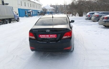 Hyundai Solaris II рестайлинг, 2016 год, 950 000 рублей, 3 фотография