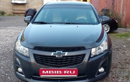 Chevrolet Cruze II, 2013 год, 900 000 рублей, 5 фотография