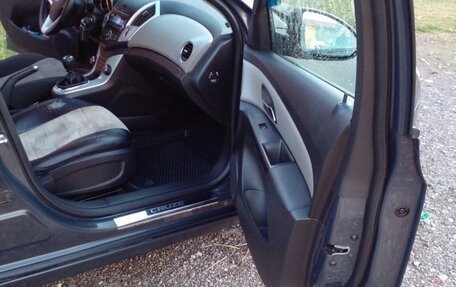Chevrolet Cruze II, 2013 год, 900 000 рублей, 12 фотография