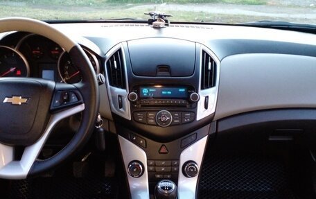 Chevrolet Cruze II, 2013 год, 900 000 рублей, 19 фотография