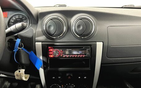 Nissan Almera, 2017 год, 750 000 рублей, 13 фотография