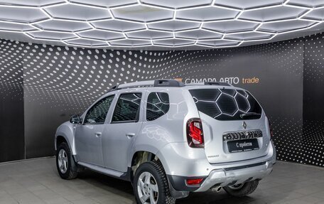 Renault Duster I рестайлинг, 2015 год, 959 000 рублей, 3 фотография
