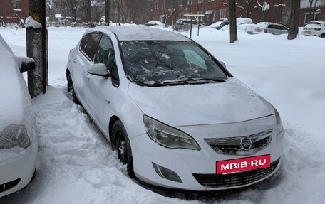 Opel Astra J, 2011 год, 500 000 рублей, 3 фотография