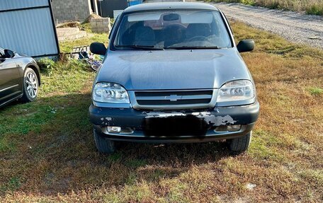 Chevrolet Niva I рестайлинг, 2005 год, 330 000 рублей, 2 фотография