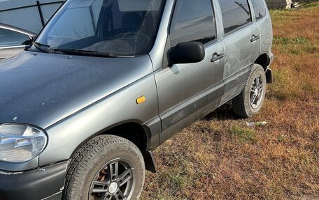 Chevrolet Niva I рестайлинг, 2005 год, 330 000 рублей, 3 фотография