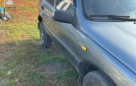 Chevrolet Niva I рестайлинг, 2005 год, 330 000 рублей, 5 фотография