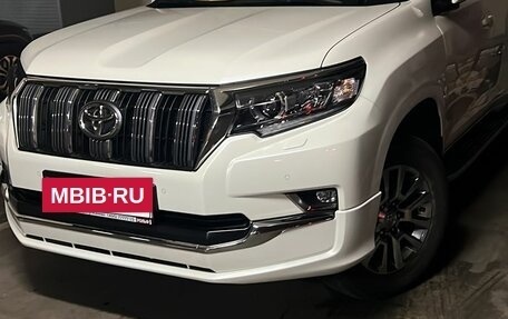 Toyota Land Cruiser Prado 150 рестайлинг 2, 2019 год, 6 300 000 рублей, 6 фотография